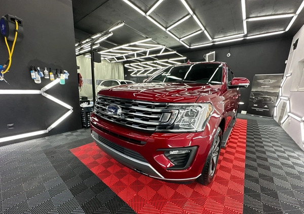 Ford Expedition cena 209000 przebieg: 43000, rok produkcji 2019 z Słupsk małe 781